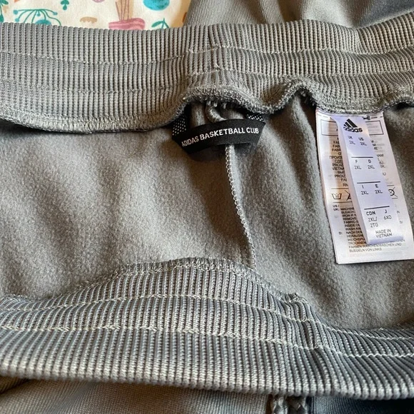 Adidas Gray Basketball Club Joggers NWOT - Picture 3 of 3